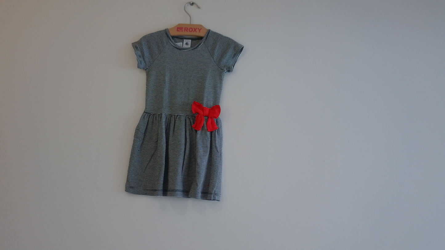 Robe PETIT BATEAU  4 ans